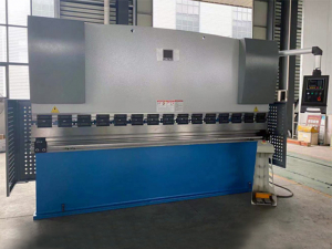 Гидравлический листогибочный пресс FABTEC PBH100/4000 с контроллером E22