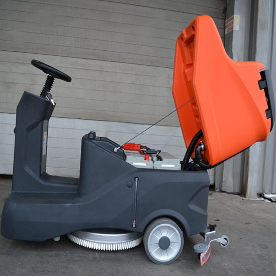 Высокопроизводительная поломоечная машина OXLIFT NR530 с управлением сидя арт.398128 Высокопроизводительная поломоечная машина OXLIFT NR530 с управлением сидя арт.398128