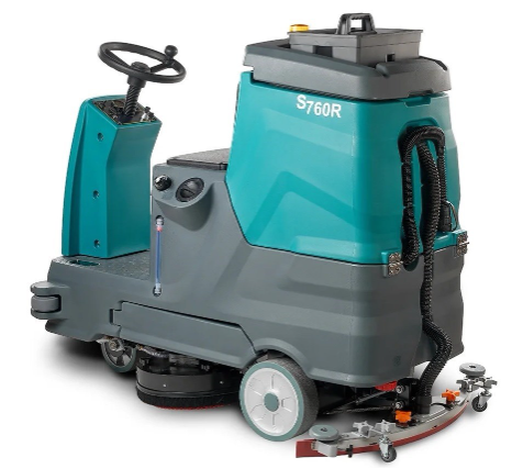 Поломоечная машина с сиденьем оператора VinnerMyer S760R L150 Поломоечная машина с сиденьем оператора VinnerMyer S760R L150