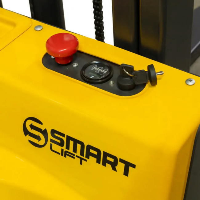 Штабелер электрический самоходный SMARTLIFT (SMART) CDD12A (1200 кг; 2,5 м; 24В / 85Ач) арт.64-6065 Штабелер электрический самоходный SMARTLIFT (SMART) CDD12A (1200 кг; 2,5 м; 24В / 85Ач) арт.64-6065