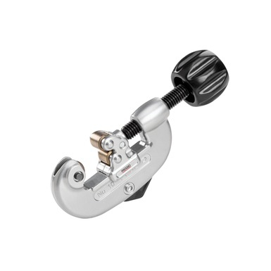 Труборез Ridgid с винтовой подачей №20 с высокопрочным роликом арт.32935 Труборез Ridgid с винтовой подачей №20 с высокопрочным роликом арт.32935