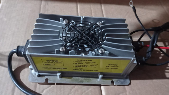 Зарядное устройство для штабелёров TOR  WS/IWS 24V/15A (Charger) арт.1005432