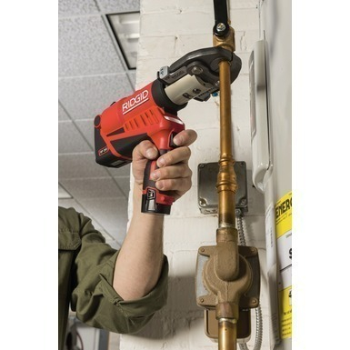 Пресс-инструмент Ridgid RP 240 с клещами U 16-20-25 Пресс-инструмент Ridgid RP 240 с клещами U 16-20-25