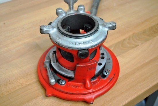 Ручная резьбонарезная головка Ridgid 65R-TC (BSPT) Ручная резьбонарезная головка Ridgid 65R-TC (BSPT)
