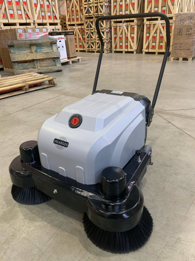 Подметальная аккумуляторная машина Velargos 1060 Lithium с функцией увлажнения Подметальная аккумуляторная машина Velargos 1060 Lithium с функцией увлажнения