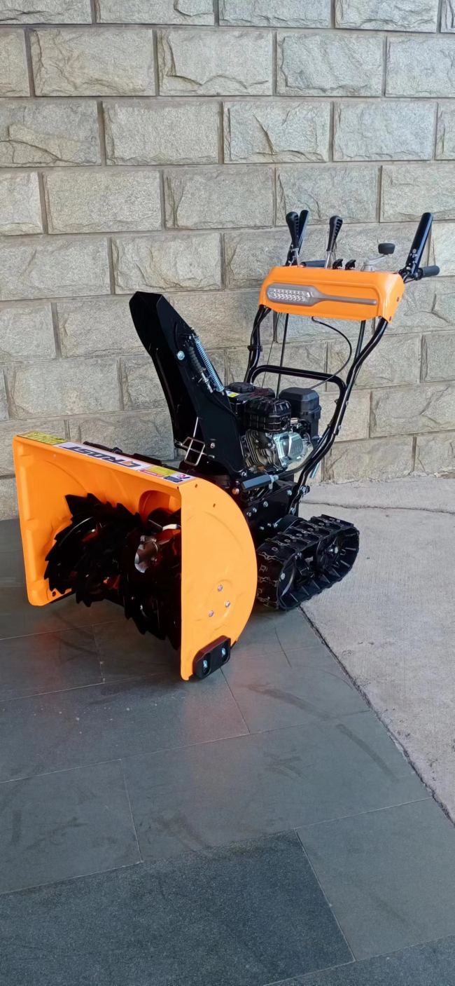 Снегоуборщик Grost SB24DT арт.213769 Снегоуборщик Grost SB24DT арт.213769