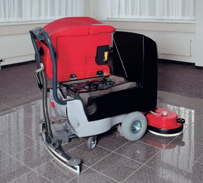 Аккумуляторная поломоечная машина CLEANFIX RA 701 B Аккумуляторная поломоечная машина CLEANFIX RA 701 B