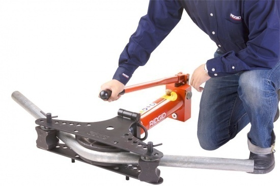Гидравлический трубогиб Ridgid HB382 с закрытой рамой 3/8-4' Гидравлический трубогиб Ridgid HB382 с закрытой рамой 3/8-4'