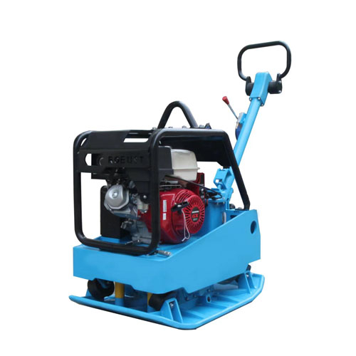 Виброплита ROBUST CPC-600HE Виброплита ROBUST CPC-600HE