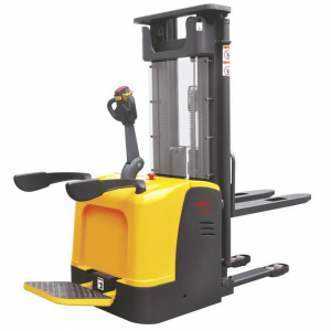 Штабелер самоходный 1,5 т 5,6 м XILIN CDDK15-III Li-ion 24/150 В/Ач (с платформой) арт.1036299