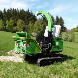 Профессиональный измельчитель веток и сучьев LASKI LS 150D Track no stress